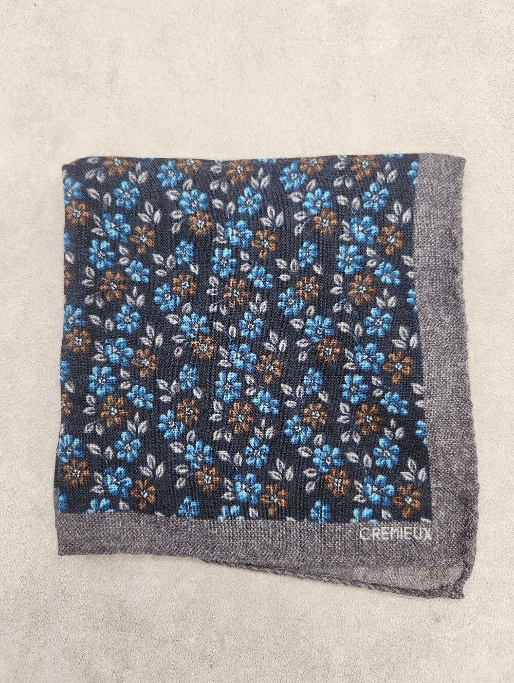 Cremieux Pocket Square Black Blue Floral 100% Wool Pochette Made In Italy New$40
